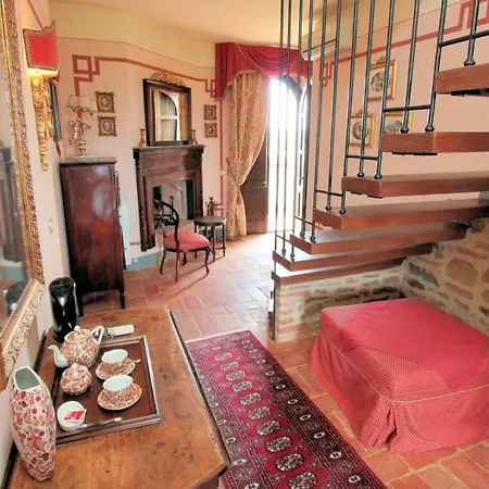 A Chiaraluna Villa