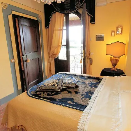 Villa A Chiaraluna